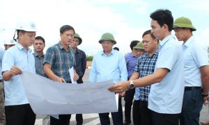 Lãnh đạo Bắc Ninh đi kiểm tra, thúc đẩy tiến độ 3 dự án giao thông ở Bắc Sông Cầu