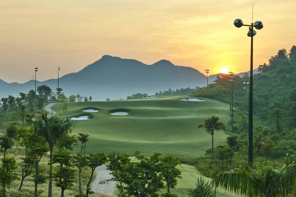 san golf nui nham bien bac ninh "Thủ phủ FDI miền Bắc" sắp có sân golf bên trong khu đô thị 6.600 tỷ