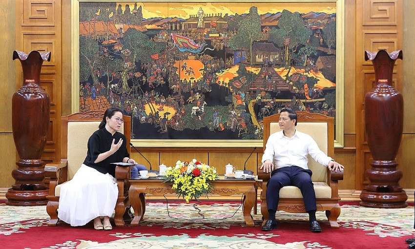 Chủ tịch Bắc Ninh Vương Quốc Tuấn làm việc với đại diện lãnh đạo Tập đoàn Sumec.